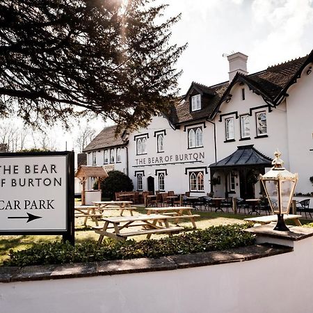 Bear Of Burton Hotel Крайстчърч Екстериор снимка